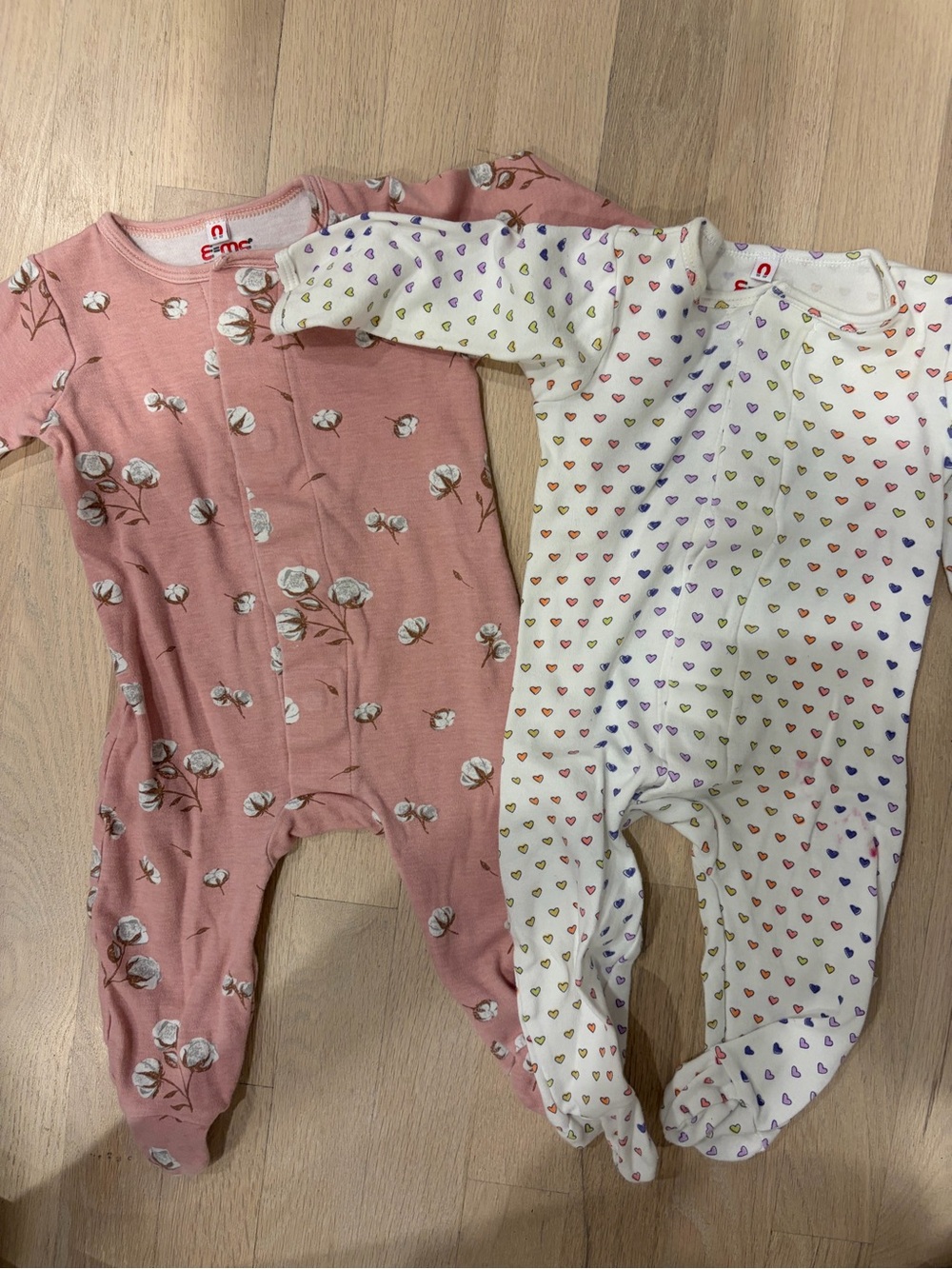 Magnetic onesies 3-6months